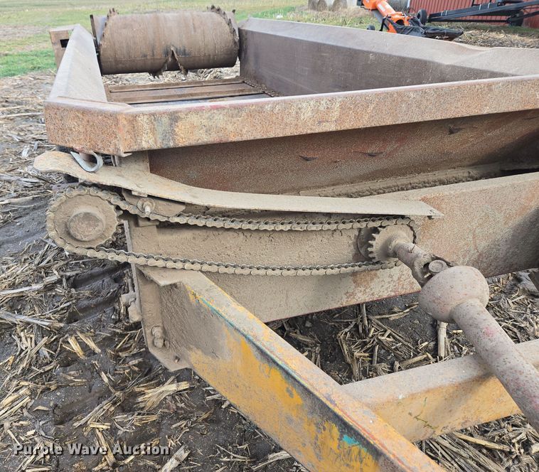 image for item EQ3947 Blair  manure spreader