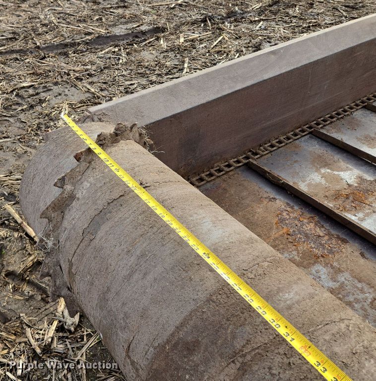 image for item EQ3947 Blair  manure spreader