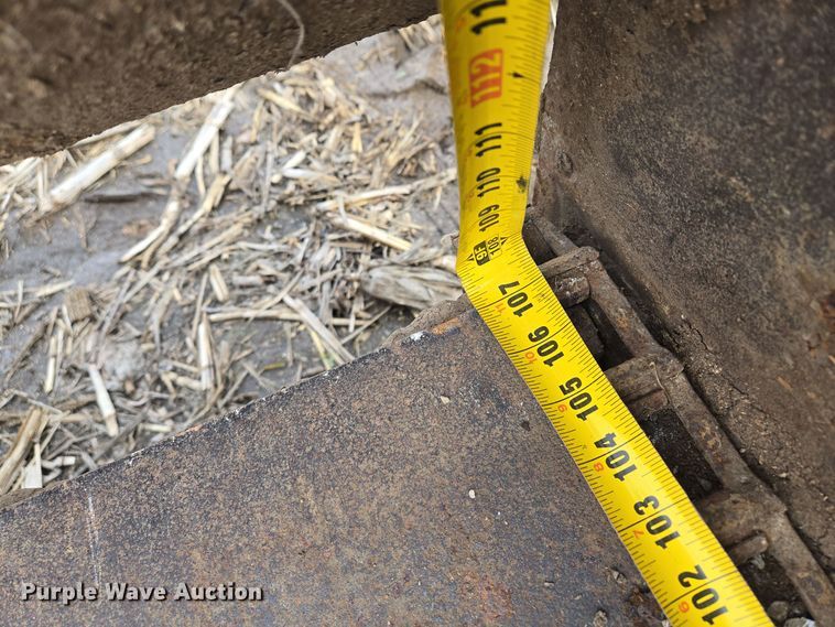 image for item EQ3947 Blair  manure spreader