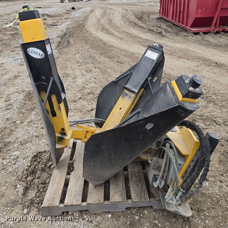 image for item EQ3991 Lemar skid steer tree spade 
