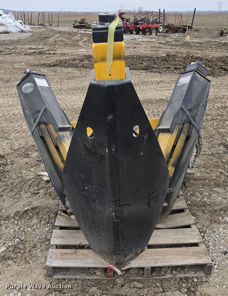 image for item EQ3991 Lemar skid steer tree spade 