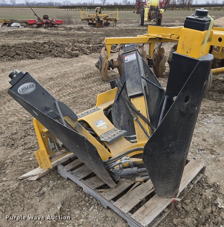 image for item EQ3991 Lemar skid steer tree spade 