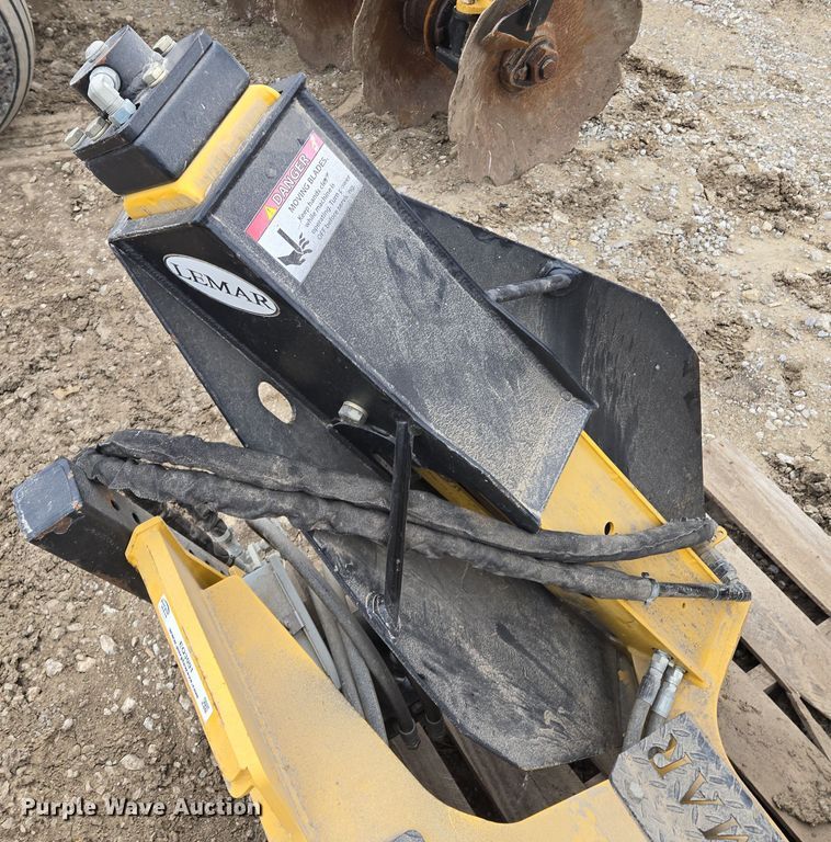 image for item EQ3991 Lemar skid steer tree spade 