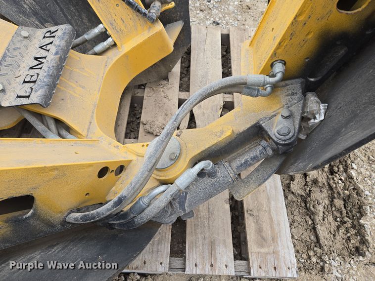 image for item EQ3991 Lemar skid steer tree spade 