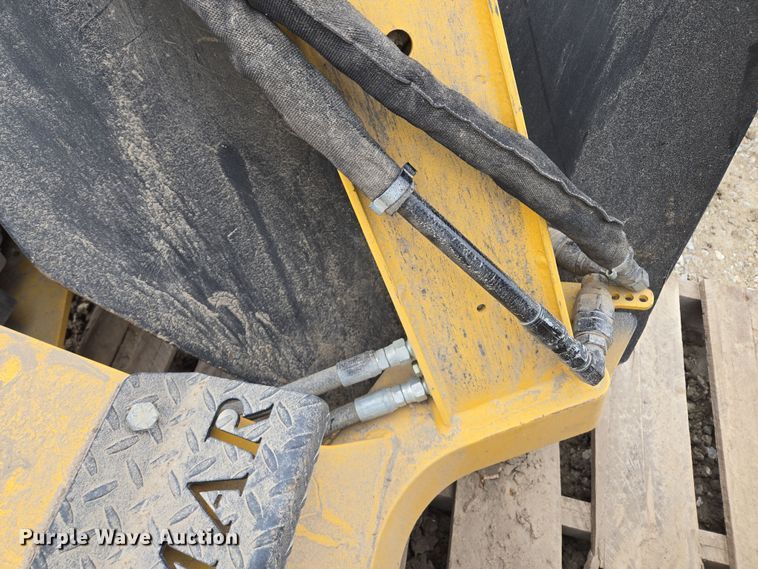 image for item EQ3991 Lemar skid steer tree spade 