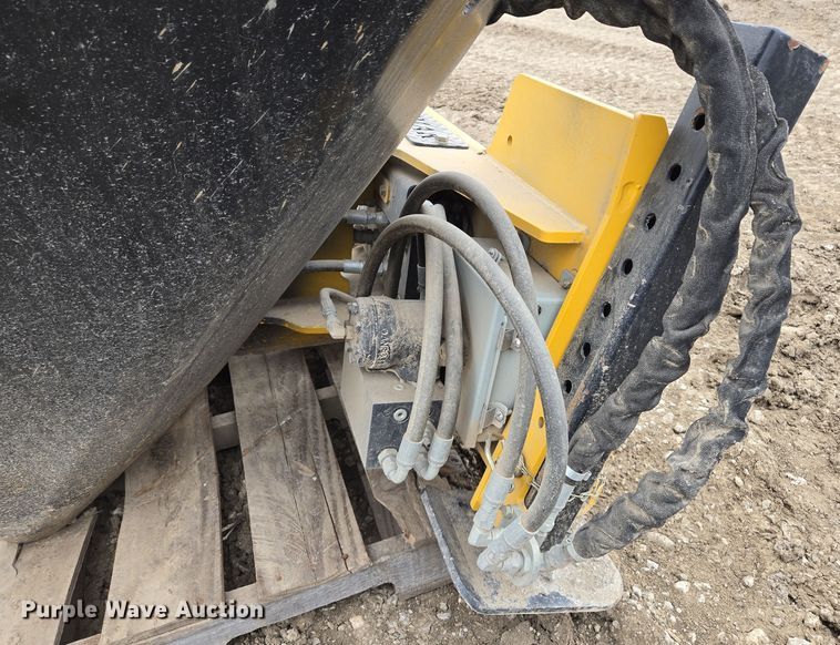 image for item EQ3991 Lemar skid steer tree spade 