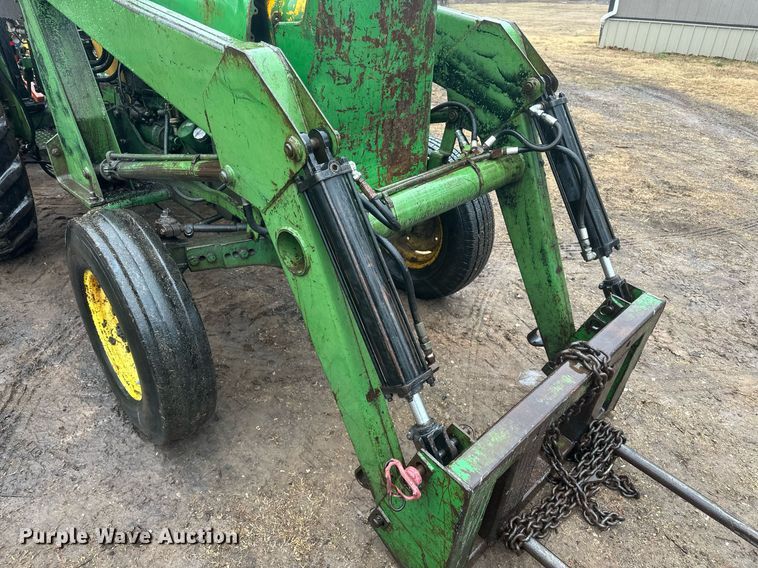 image for item ER4882 John Deere 2440 tractor