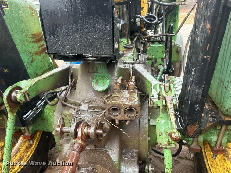 image for item ER4882 John Deere 2440 tractor