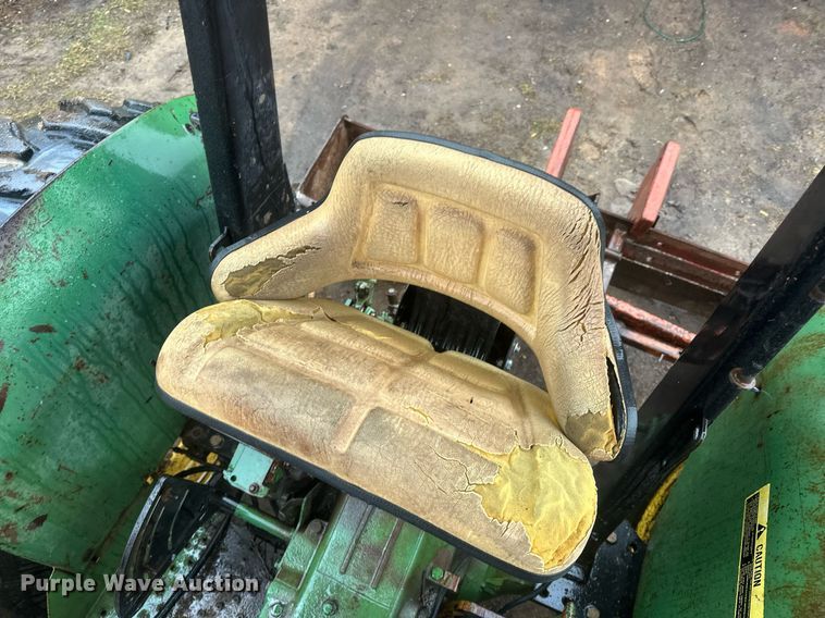 image for item ER4882 John Deere 2440 tractor