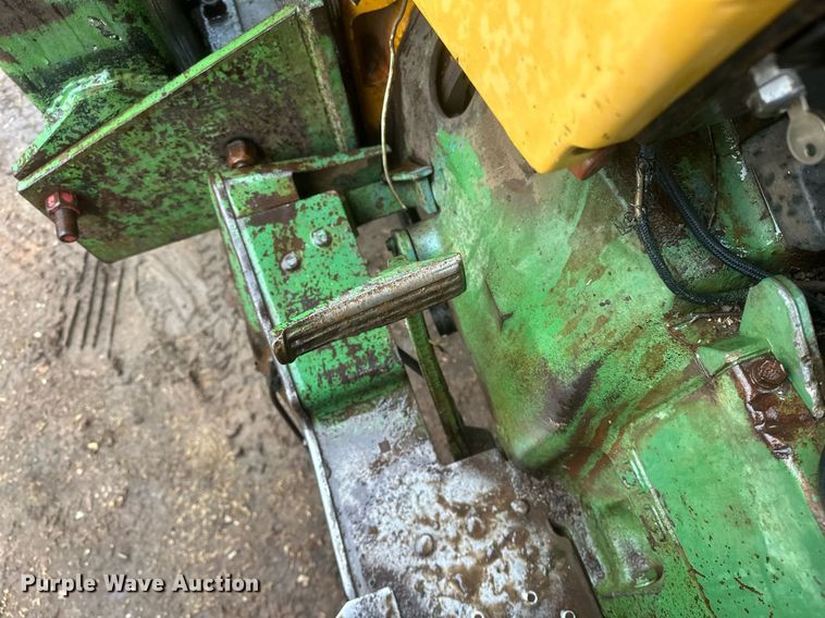 image for item ER4882 John Deere 2440 tractor