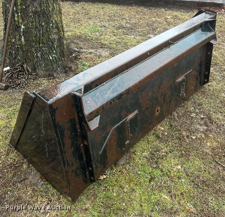 image for item ER4882 John Deere 2440 tractor