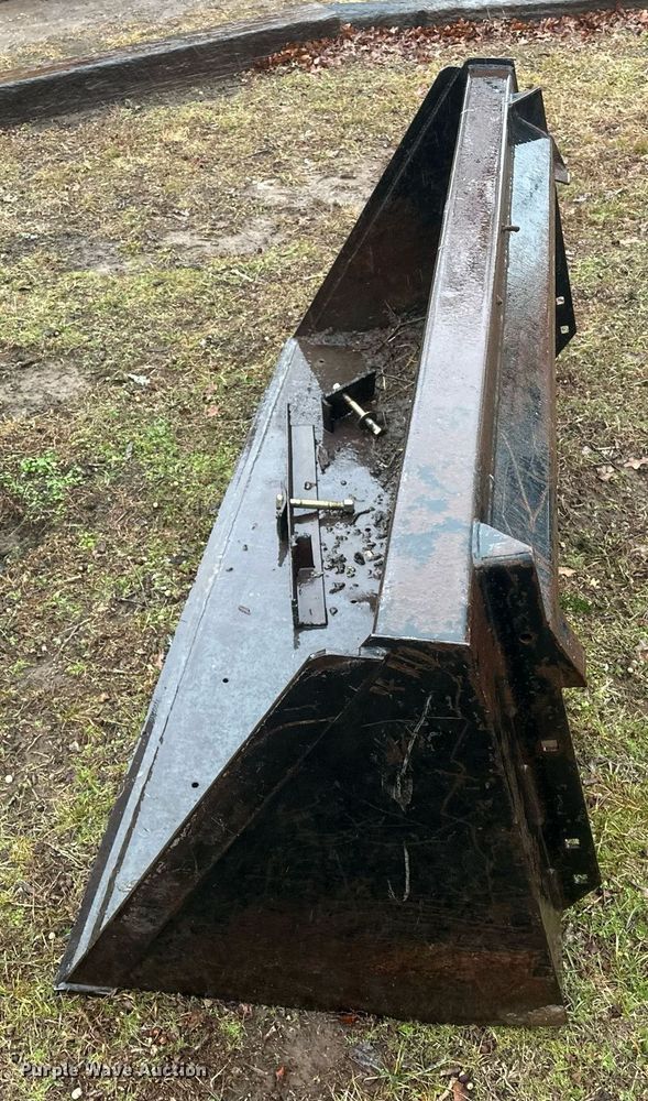 image for item ER4882 John Deere 2440 tractor