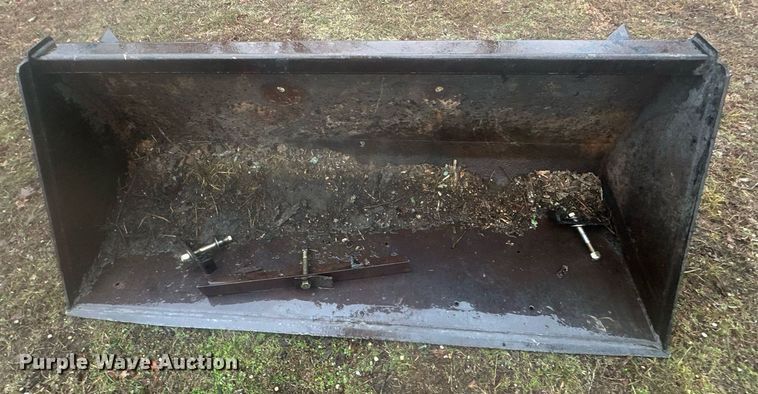 image for item ER4882 John Deere 2440 tractor