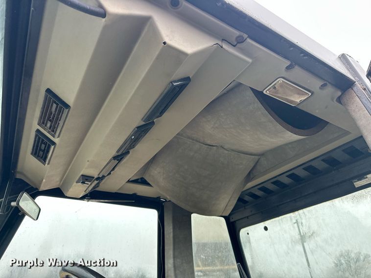 image for item ER4947 1984 Case 3294 MFWD tractor