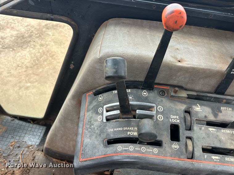 image for item ER4947 1984 Case 3294 MFWD tractor