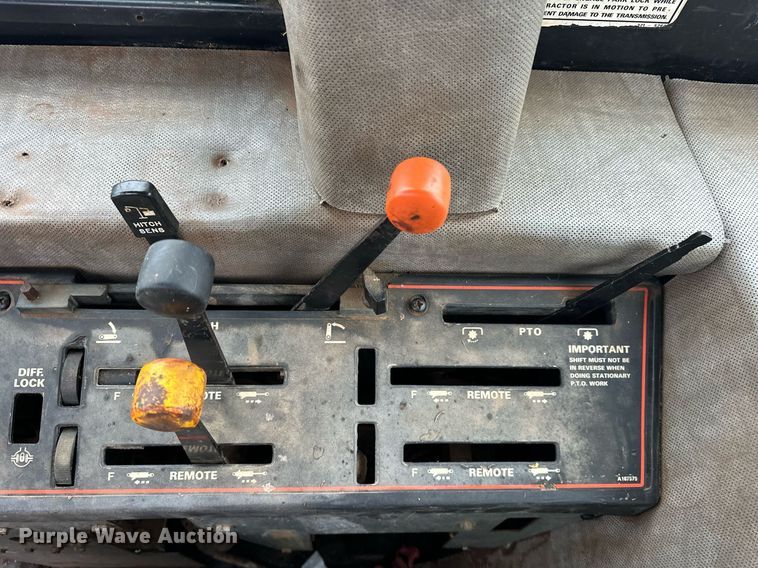 image for item ER4947 1984 Case 3294 MFWD tractor