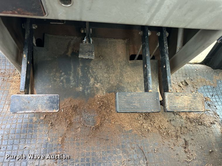 image for item ER4947 1984 Case 3294 MFWD tractor