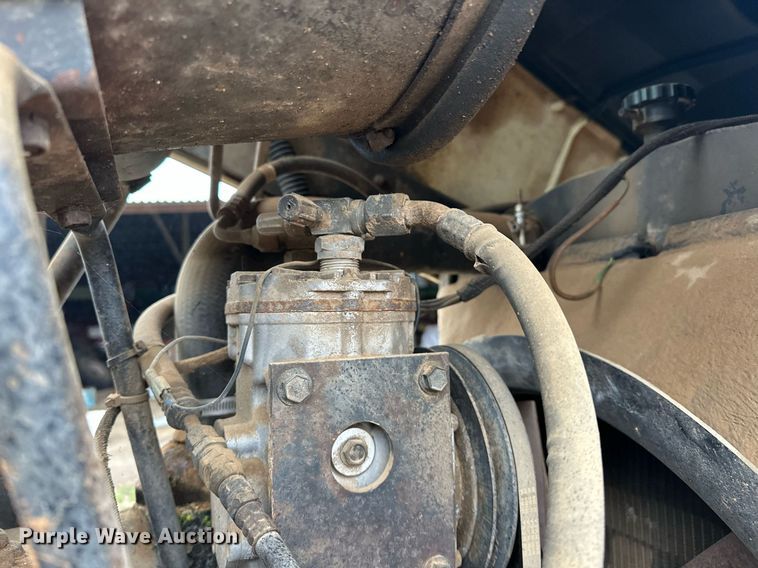 image for item ER4947 1984 Case 3294 MFWD tractor