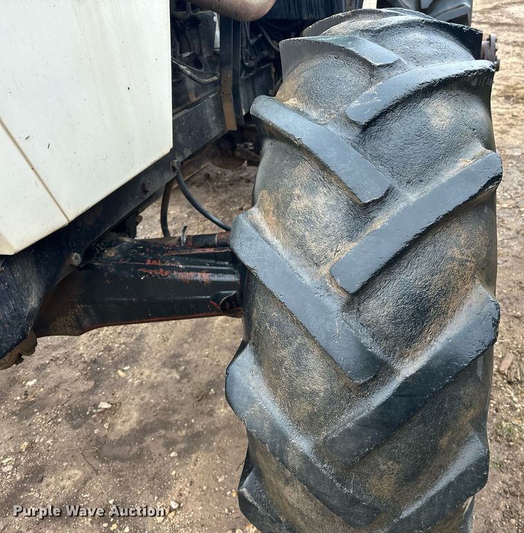 image for item ER4947 1984 Case 3294 MFWD tractor