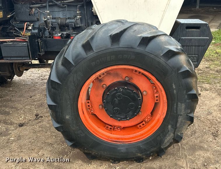 image for item ER4947 1984 Case 3294 MFWD tractor