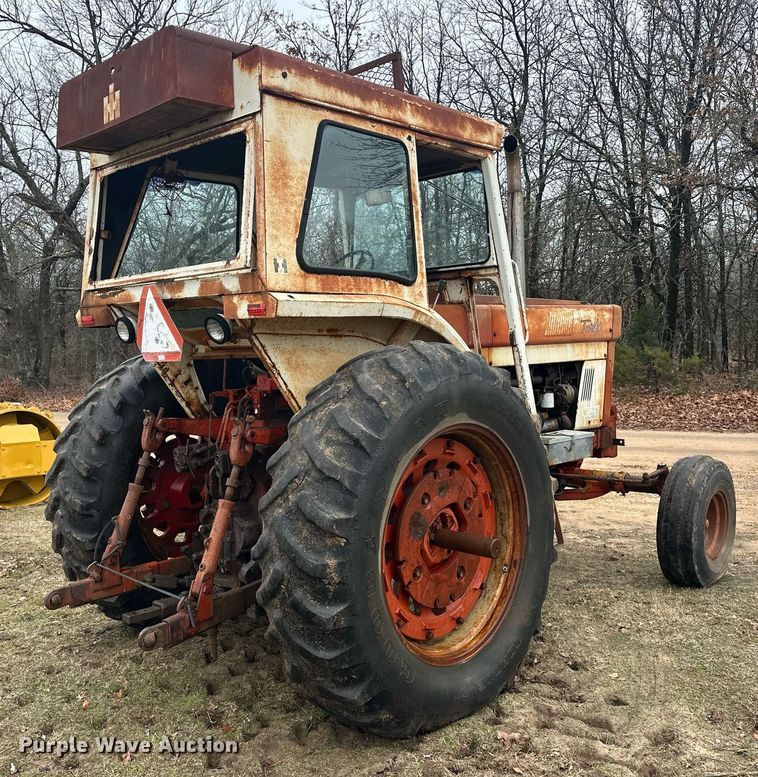 image for item ER4951 1973 International Harvester 1066 tractor