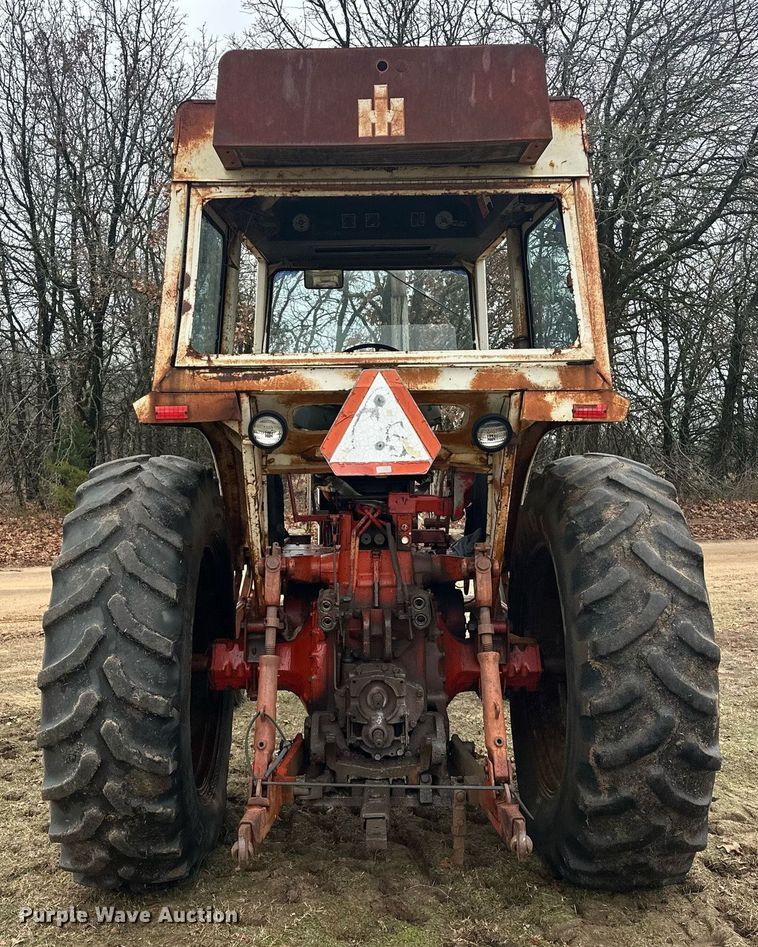 image for item ER4951 1973 International Harvester 1066 tractor