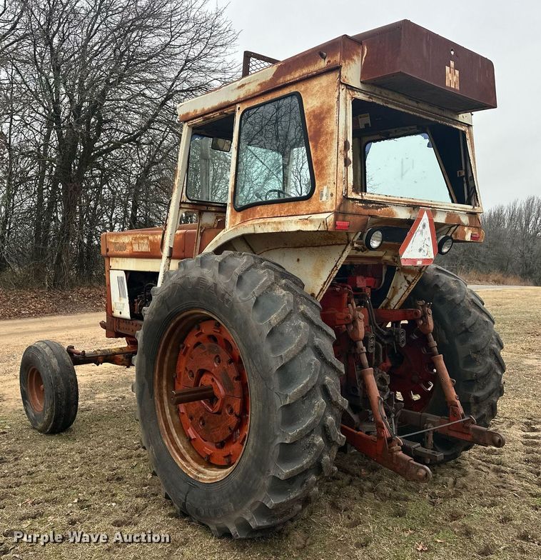 image for item ER4951 1973 International Harvester 1066 tractor