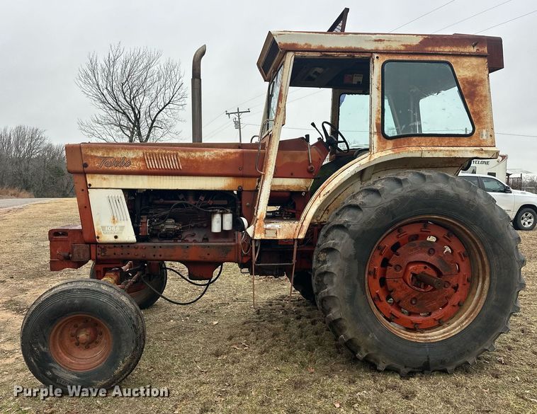 image for item ER4951 1973 International Harvester 1066 tractor
