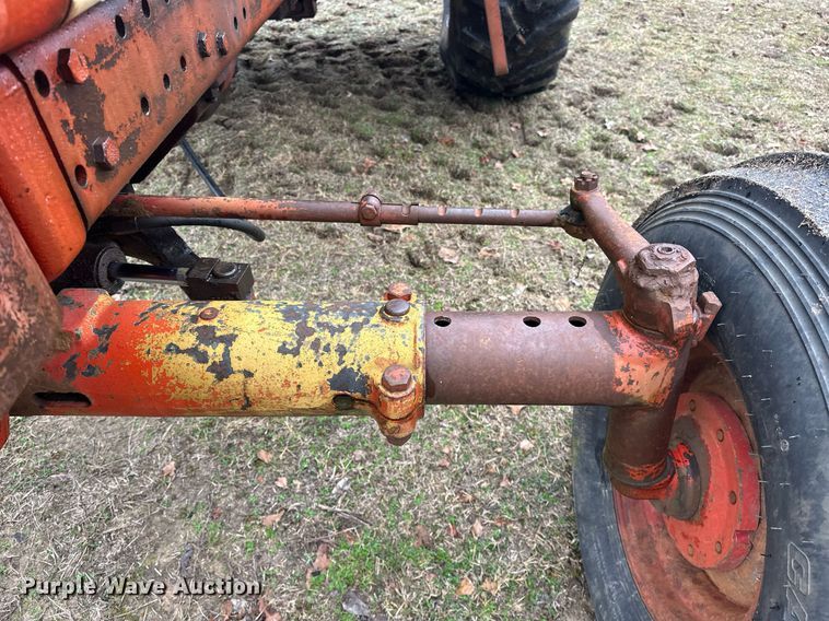 image for item ER4951 1973 International Harvester 1066 tractor