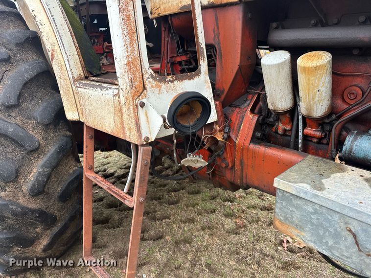 image for item ER4951 1973 International Harvester 1066 tractor