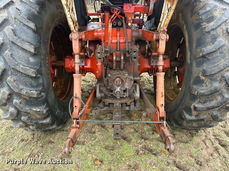 image for item ER4951 1973 International Harvester 1066 tractor