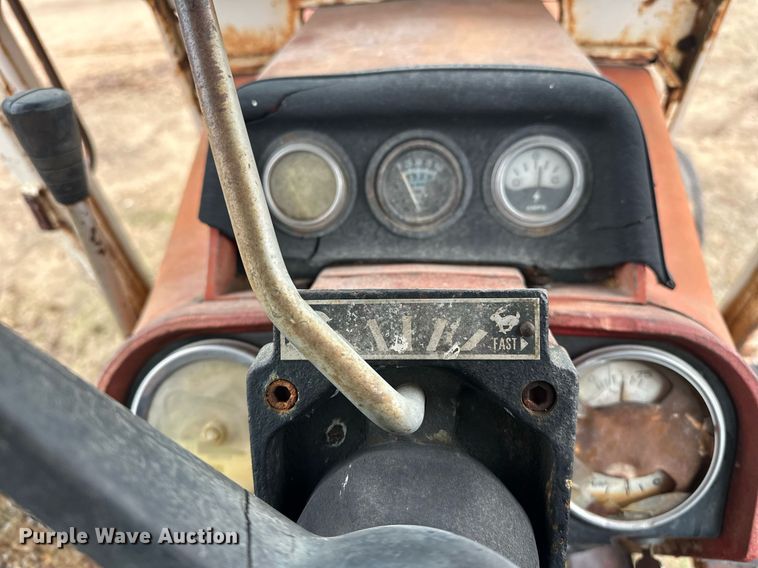 image for item ER4951 1973 International Harvester 1066 tractor