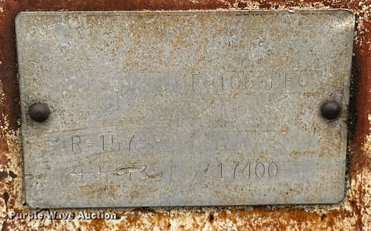 image for item ER4951 1973 International Harvester 1066 tractor