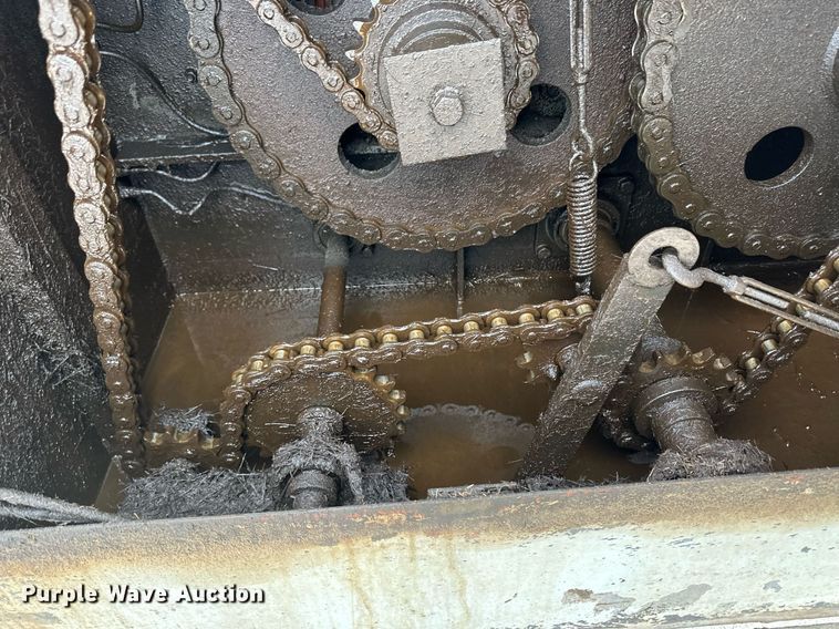 image for item ER8568 1996 International 4900 feed mixer truck