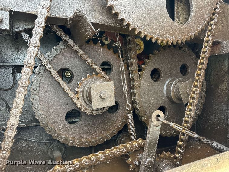 image for item ER8568 1996 International 4900 feed mixer truck