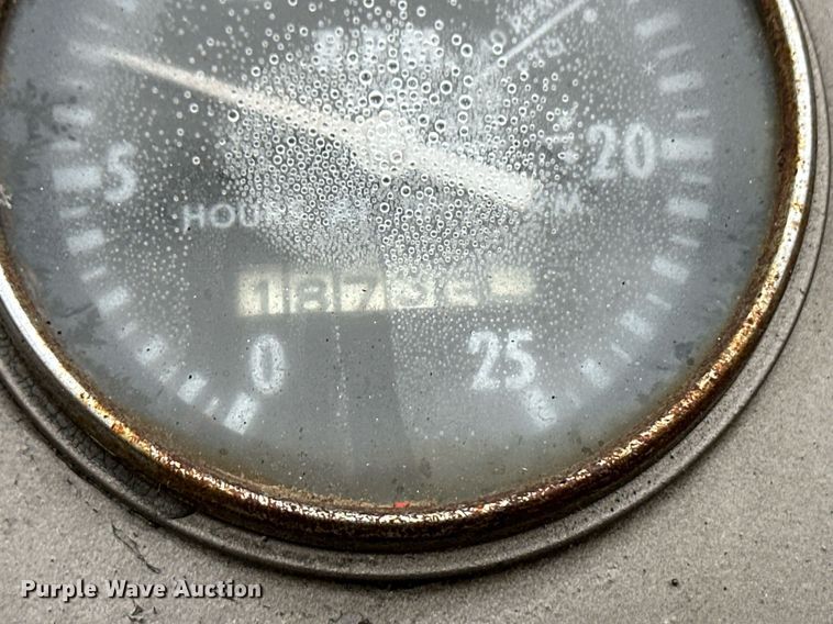 image for item ER8706 Massey Ferguson 165 tractor