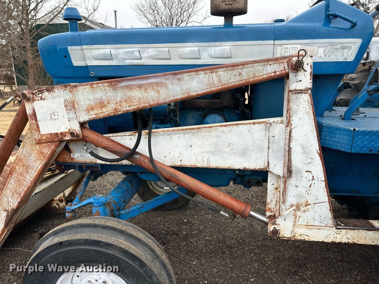image for item ER8707 1968 Ford 5000 tractor