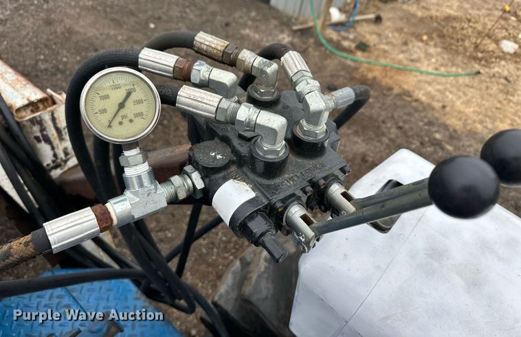 image for item ER8707 1968 Ford 5000 tractor