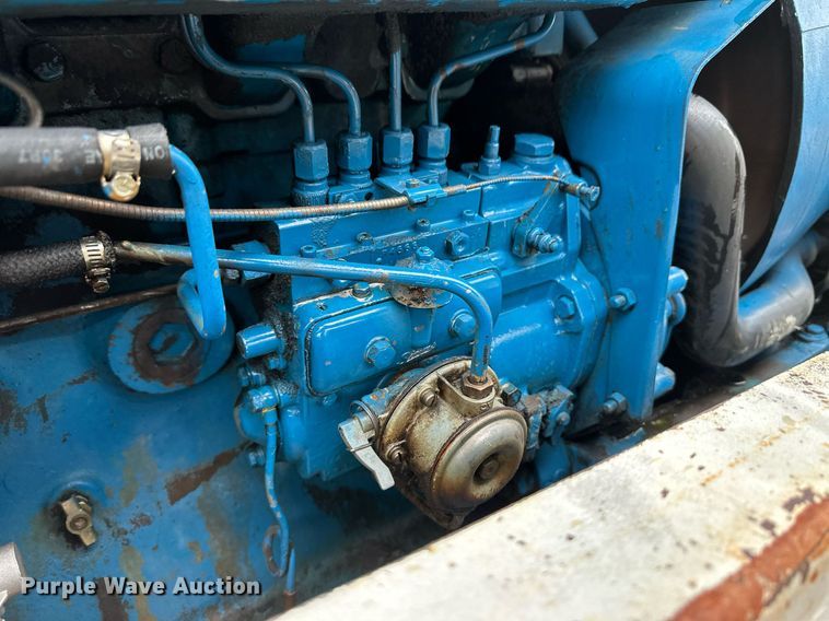 image for item ER8707 1968 Ford 5000 tractor