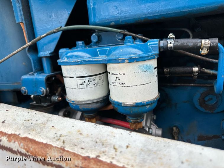 image for item ER8707 1968 Ford 5000 tractor