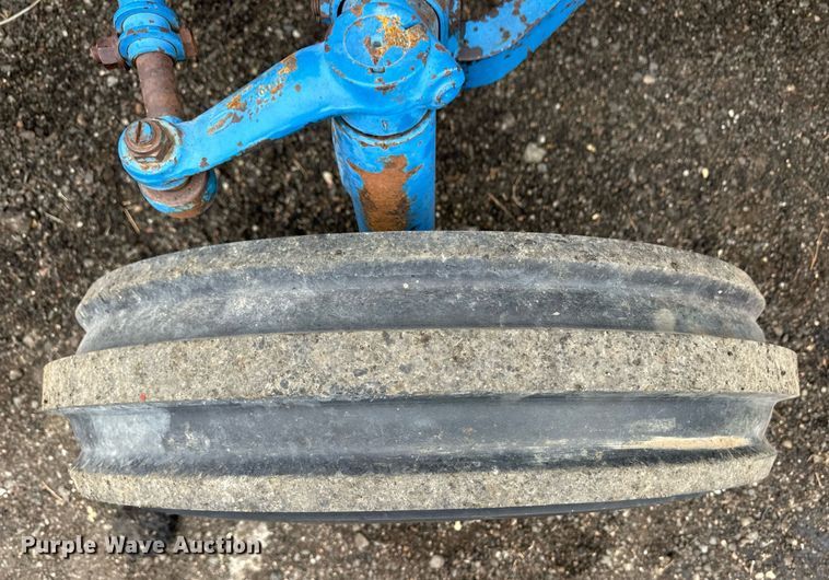 image for item ER8707 1968 Ford 5000 tractor