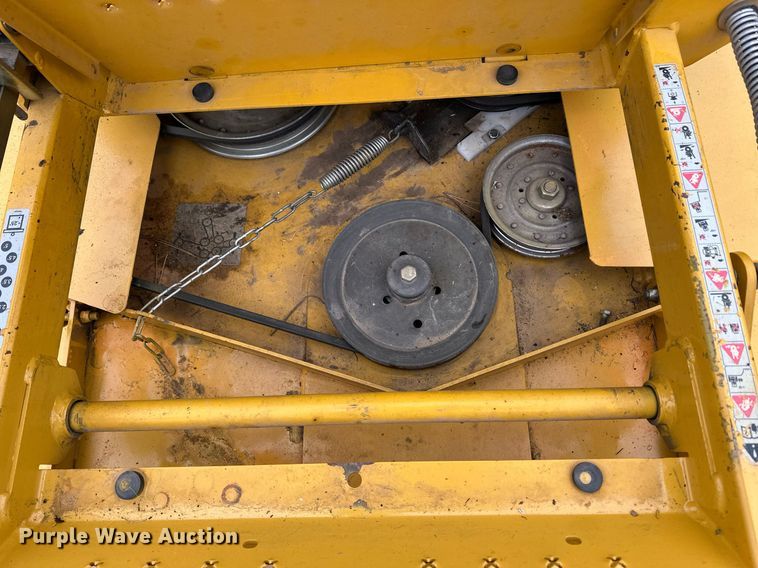 image for item ER8708 2014 Hustler Super Z Hyperdrive ZTR lawn mower