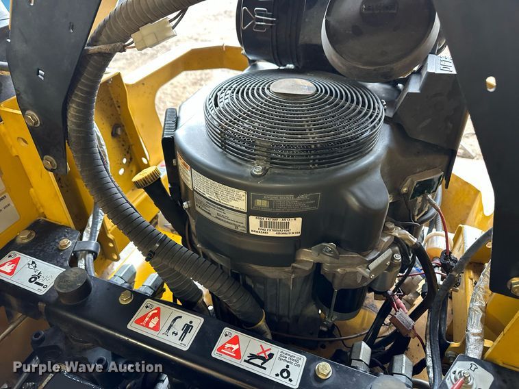 image for item ER8708 2014 Hustler Super Z Hyperdrive ZTR lawn mower