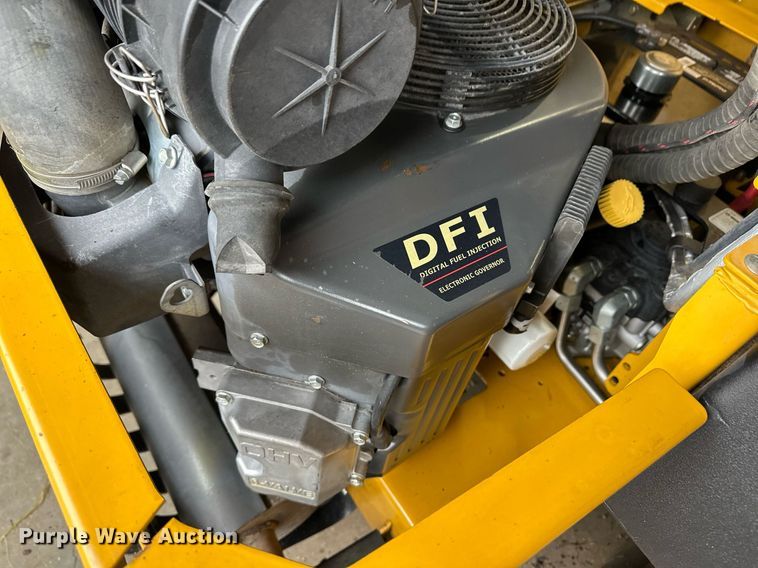 image for item ER8708 2014 Hustler Super Z Hyperdrive ZTR lawn mower