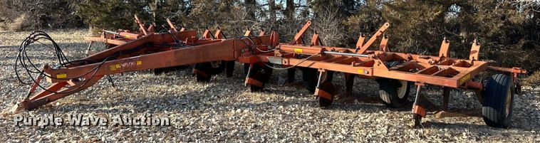 image for item ER8710 Sunflower 3671 sweep plow