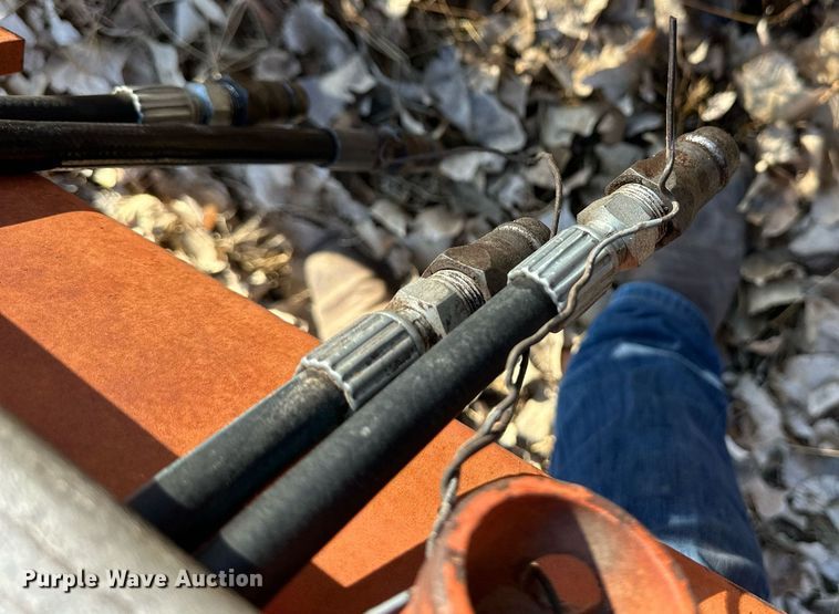 image for item ER8710 Sunflower 3671 sweep plow