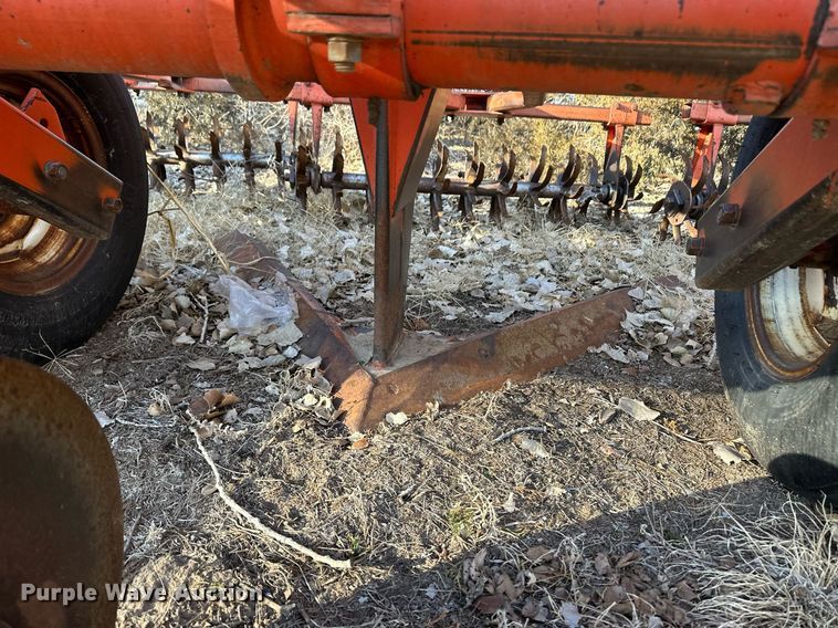 image for item ER8710 Sunflower 3671 sweep plow