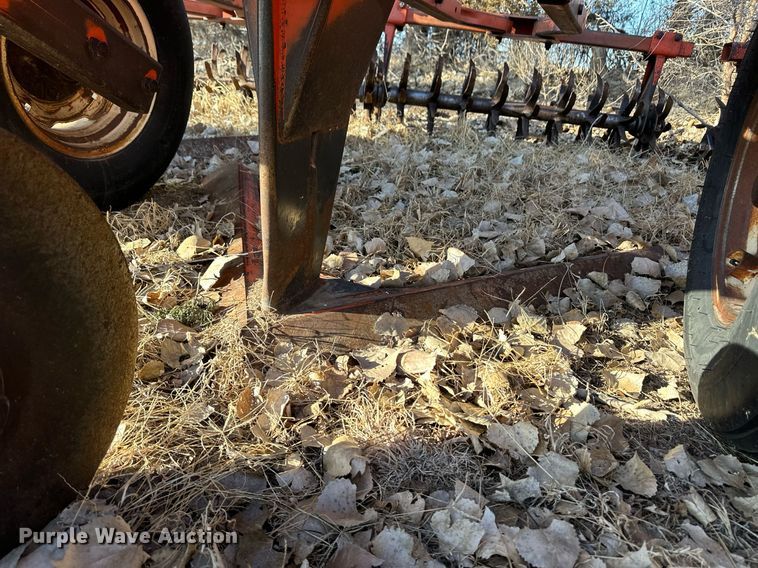 image for item ER8710 Sunflower 3671 sweep plow