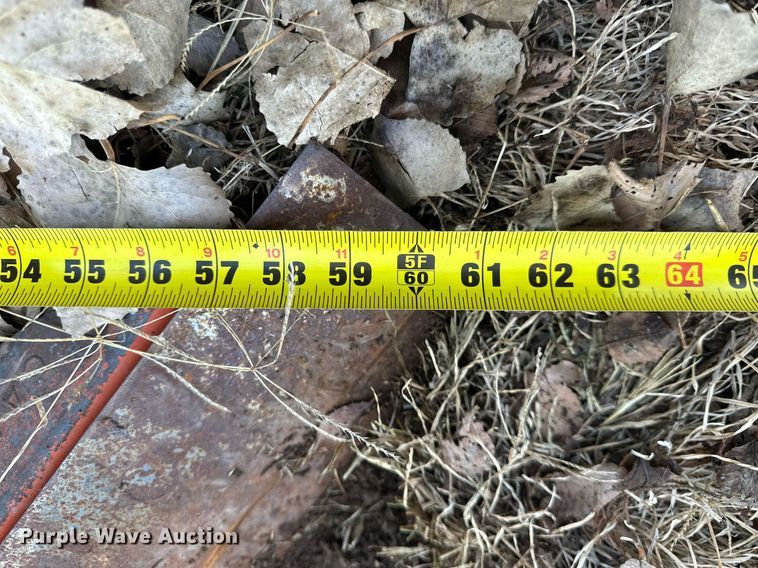 image for item ER8710 Sunflower 3671 sweep plow