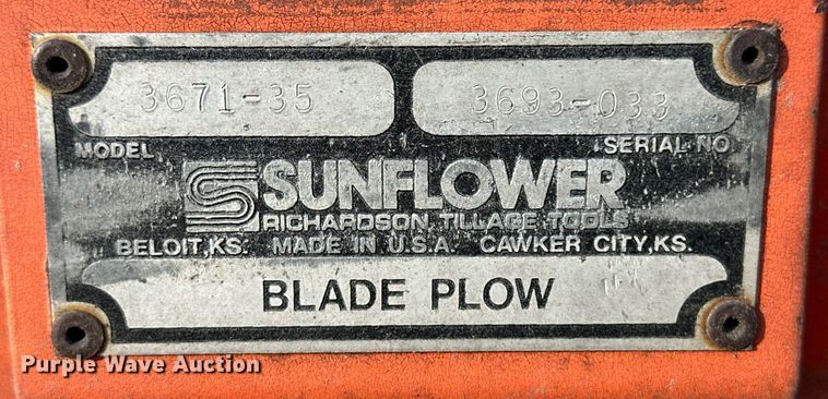 image for item ER8710 Sunflower 3671 sweep plow